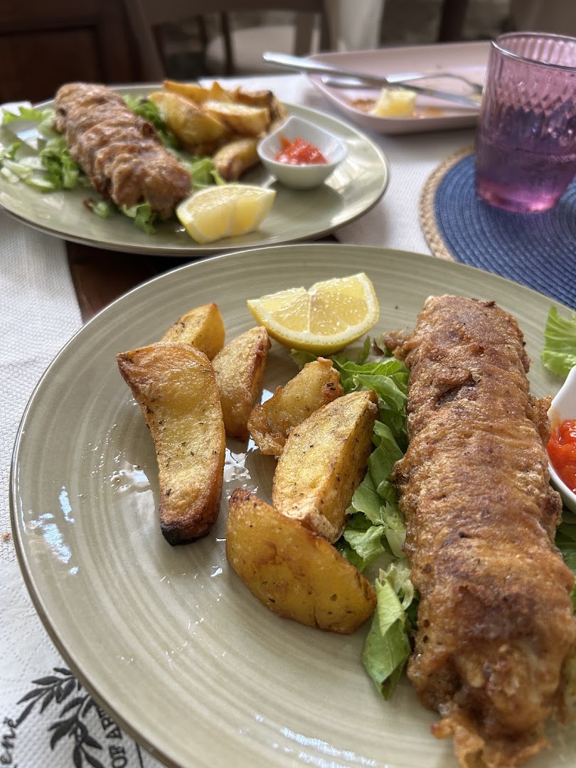 Zonja Gjene: appetizing photo of restaurant food