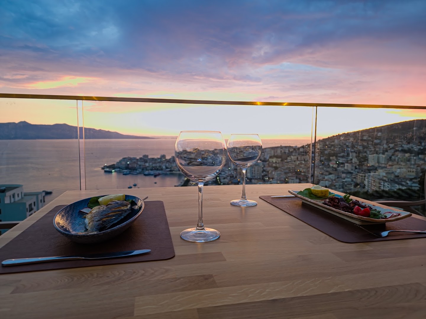 Observatory Restaurant: beautiful atmosphere and professional photography