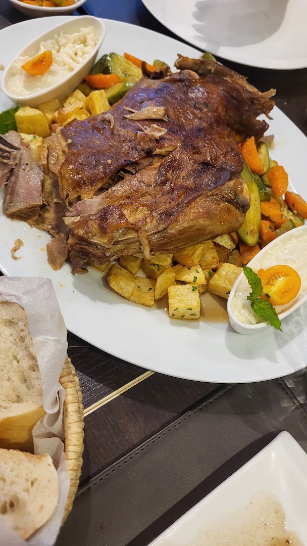 Beef Côte: appetizing, high-quality food photography