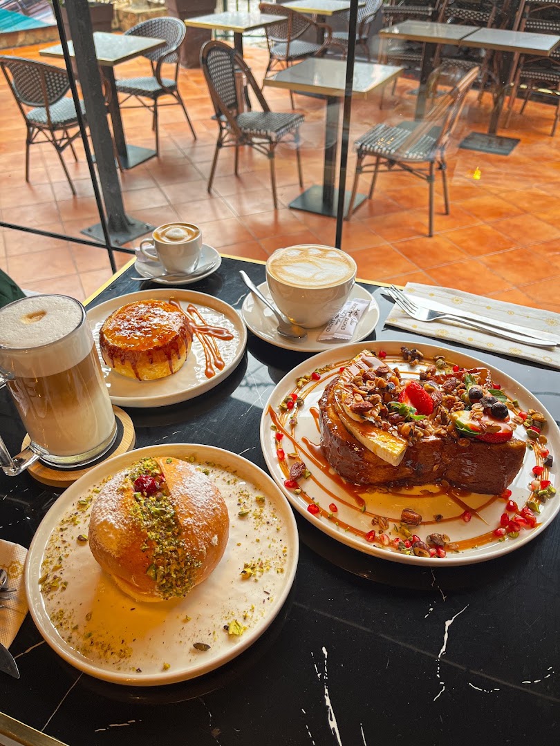 Brioch'Art: appetizing food and drink presentation
