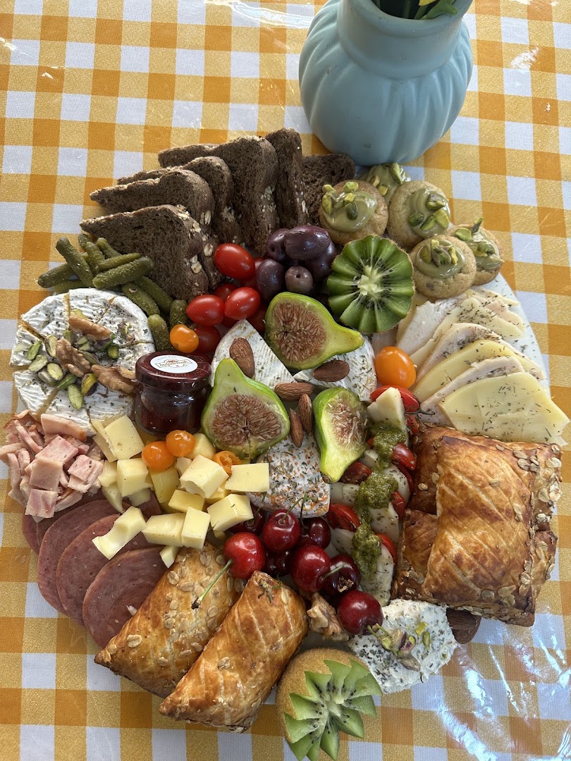Brunchy Pastry: appetizing and high quality food