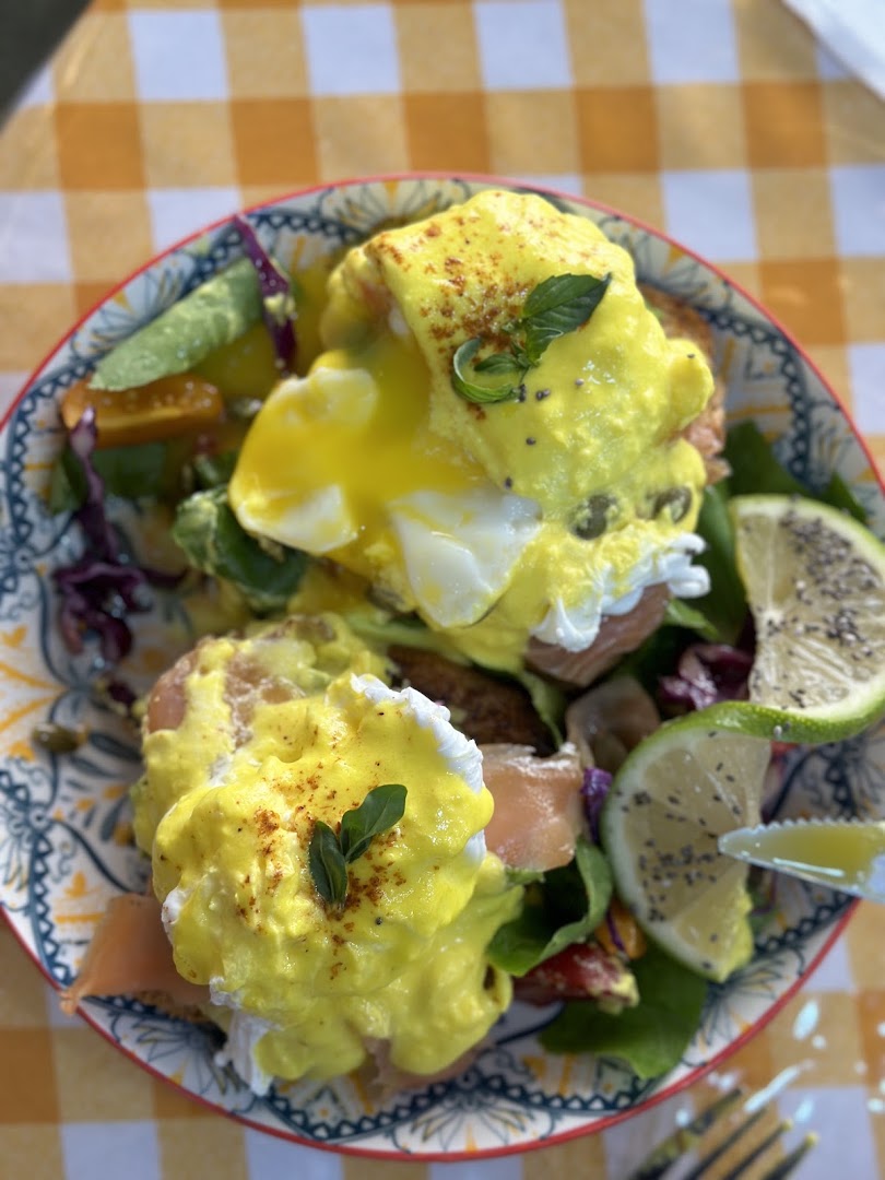 Brunchy Pastry: appetizing, high-quality food photography