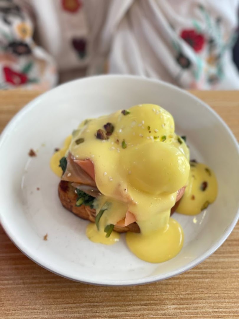 Galatée: appetizing photo of brunch dish