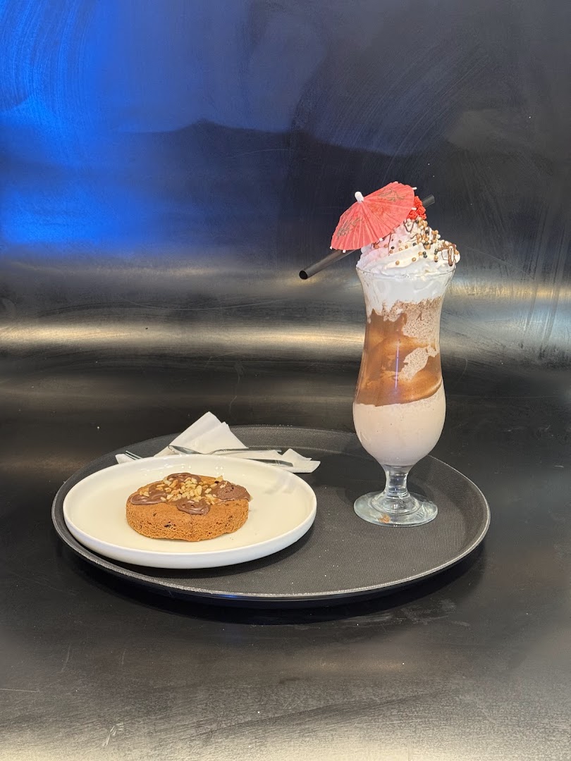 Milk Bar: appetizing food and drink presentation