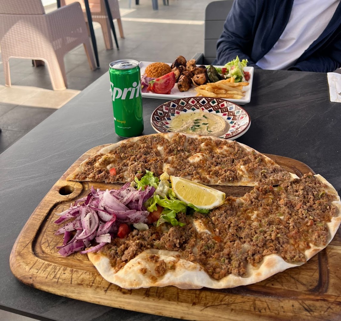 Diyarbakır Turkish Restaurant: appetizing photo of restaurant food