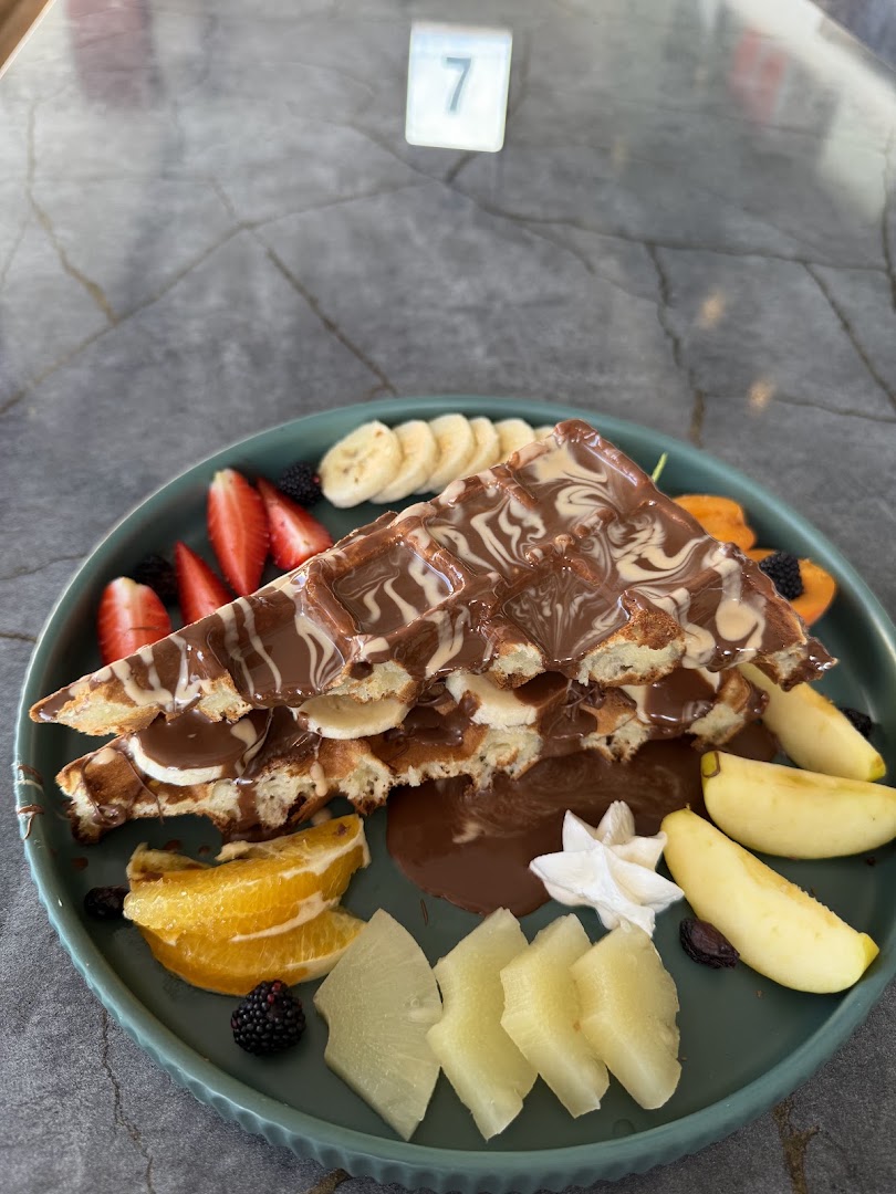 Confidentiel Lunch: appetizing photo of brunch food