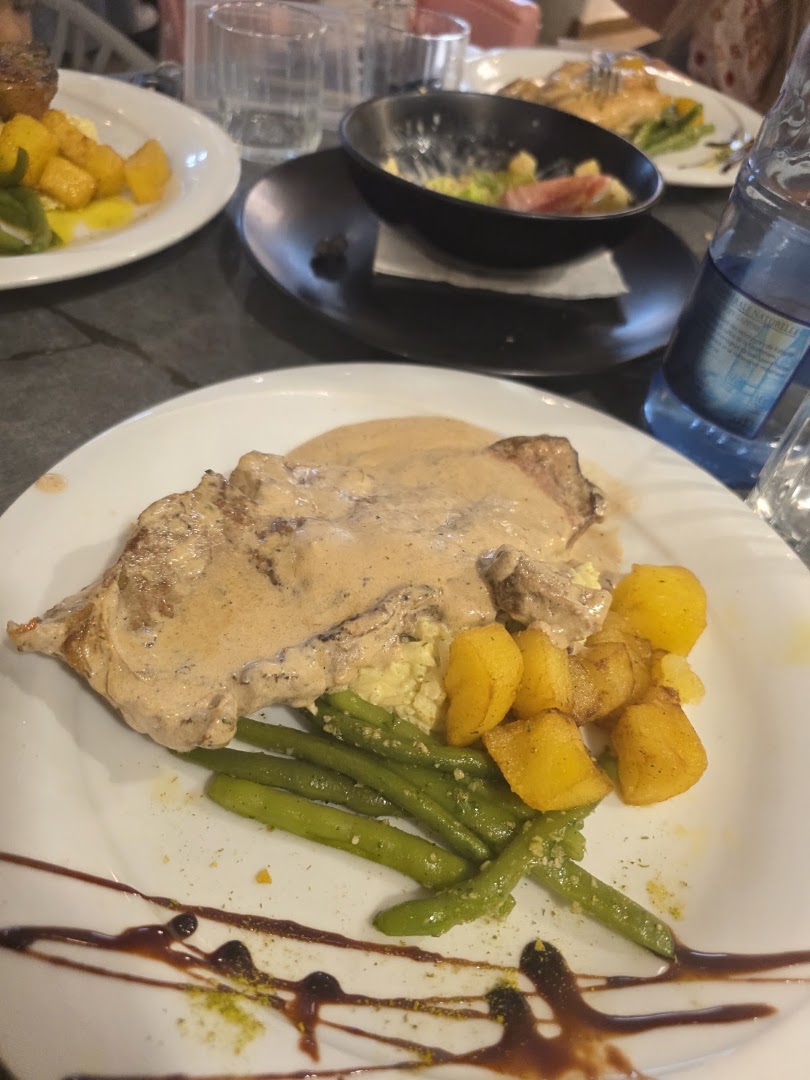 Confidentiel Lunch: appetizing photo of brunch dish