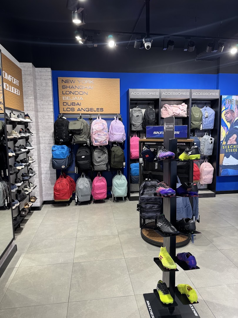 Skechers Béjaïa: clear photo of shop interior
