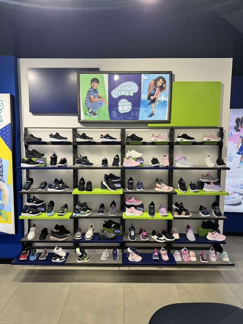 Skechers Béjaïa: clear display of shop products