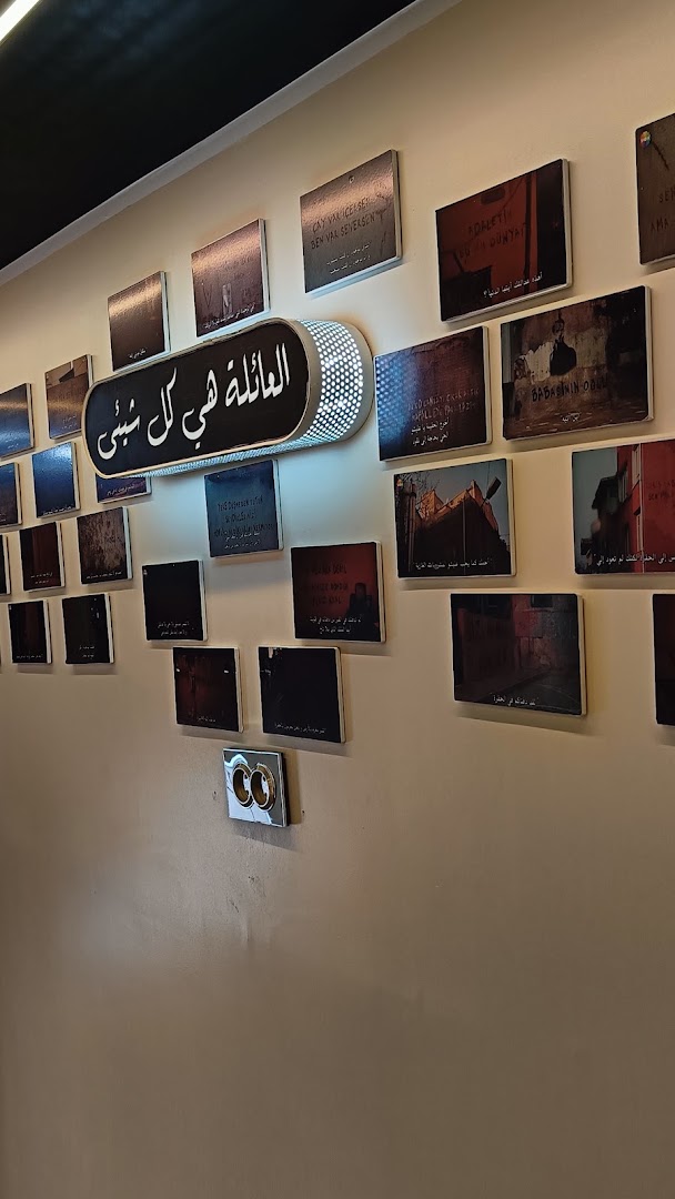 Çukur Coffee: venue interior and decor