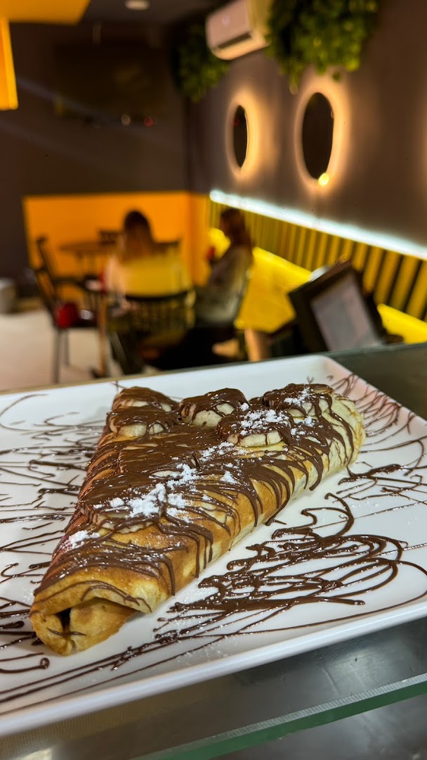 Django Box: appetizing food photo with atmosphere