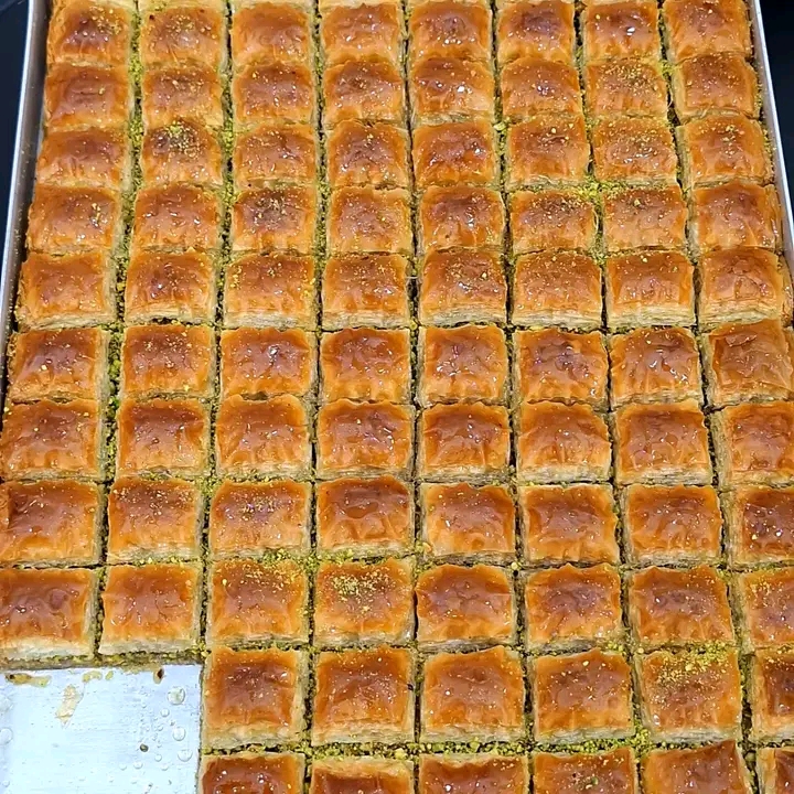 Pâtisserie La Noisette: appetizing photo of fresh pastry