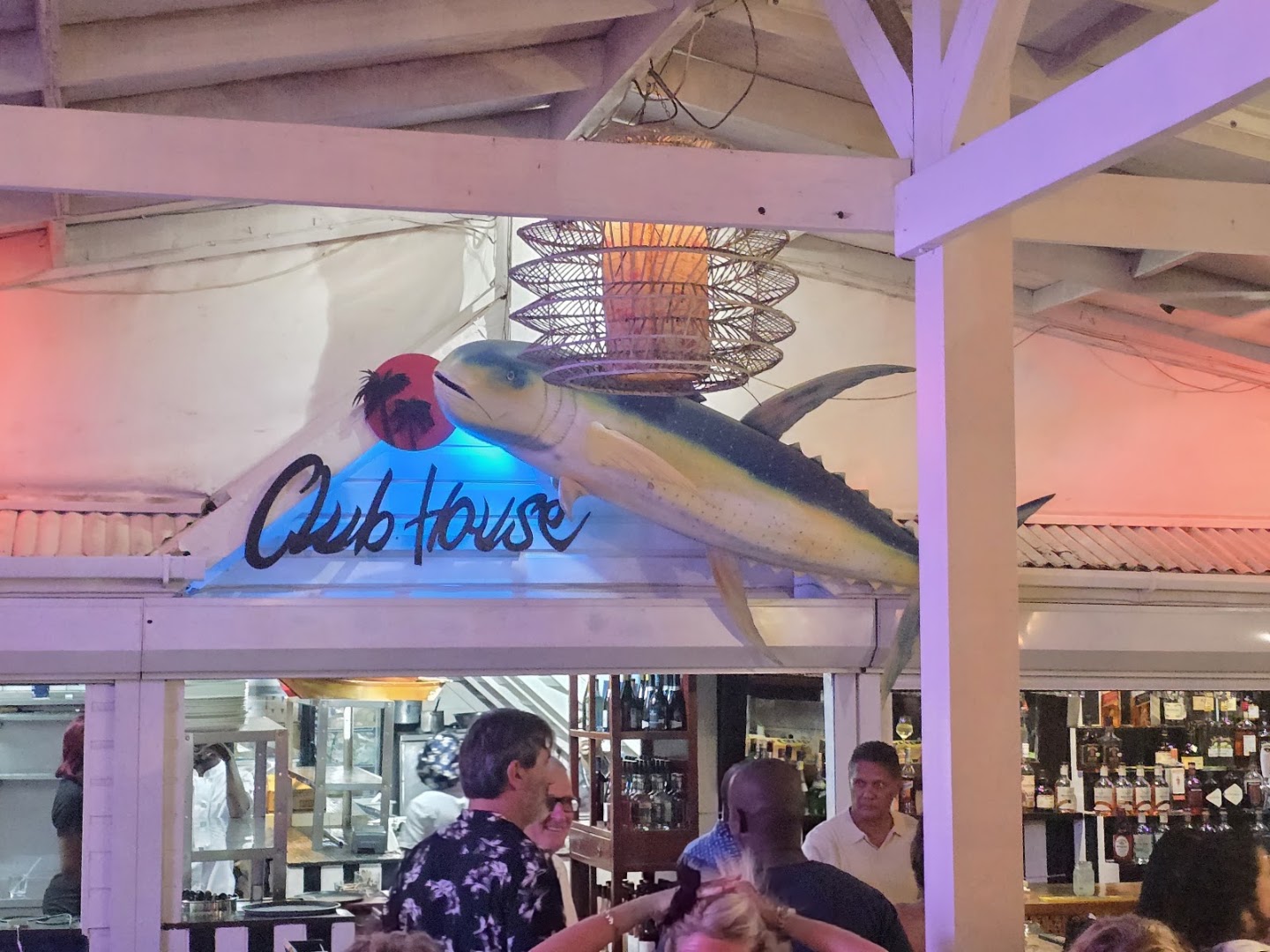 Club House AYC: venue atmosphere and decor