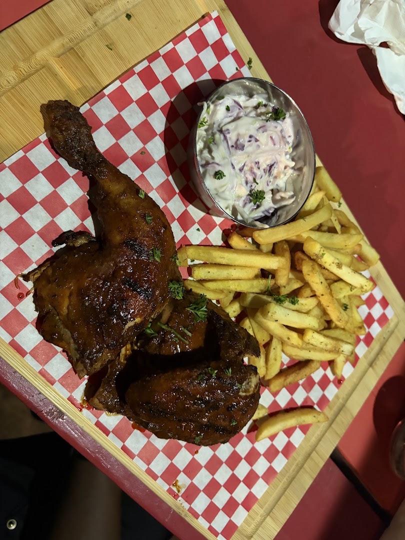 Flatties Flame Grill: appetizing photo of restaurant meal