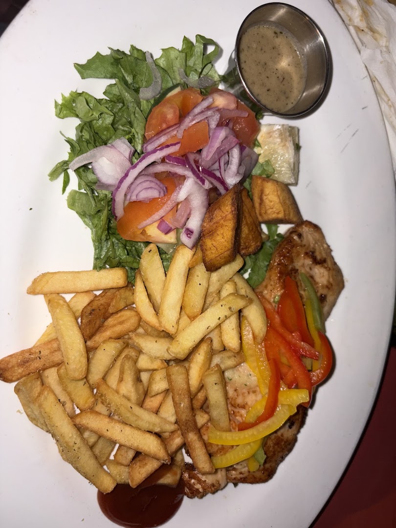 Flatties Flame Grill: appetizing photo of restaurant meal