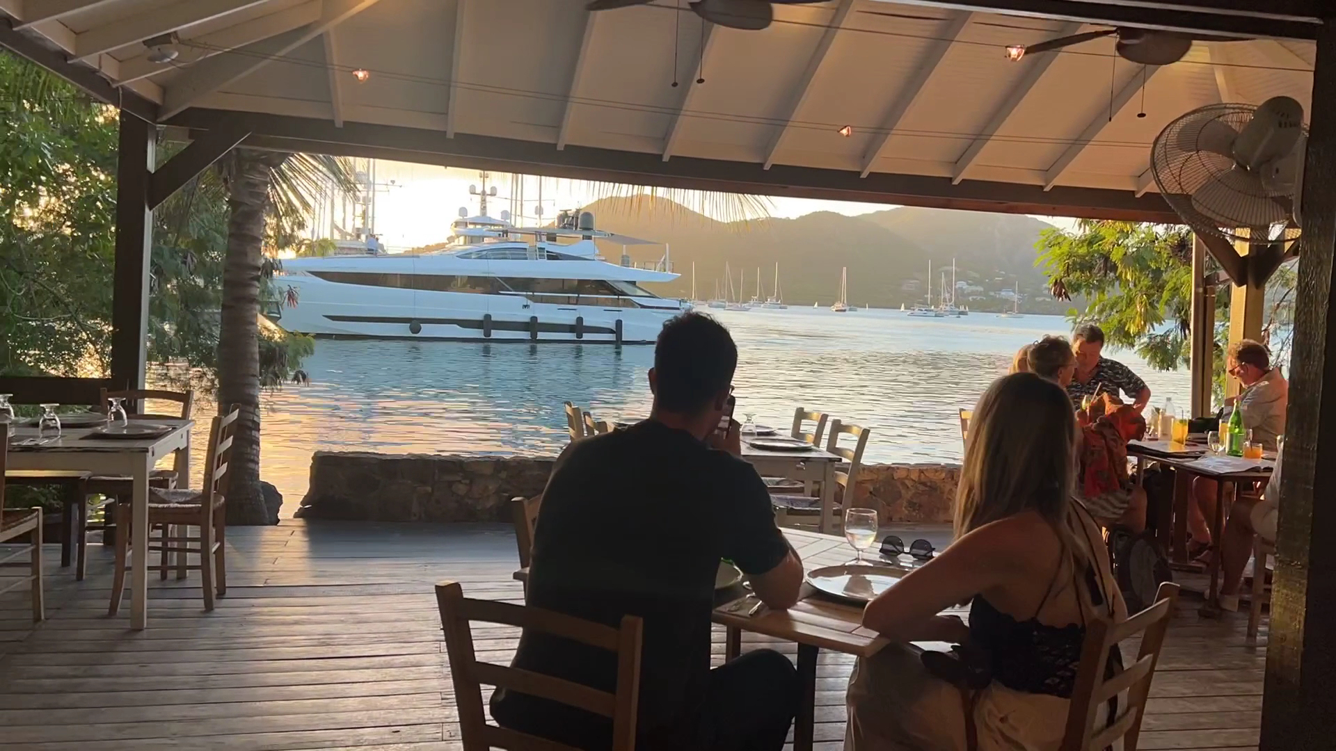 Indian Summer: inviting atmosphere with scenic view