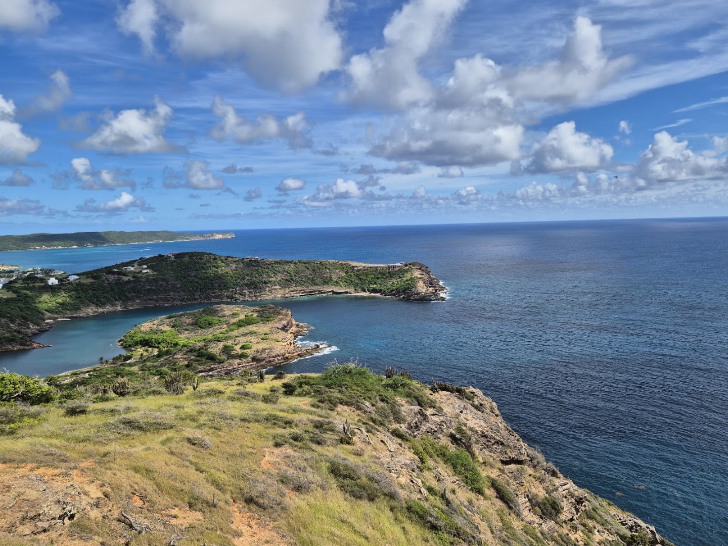 Shirley Heights Lookout: stunning view from the lookout