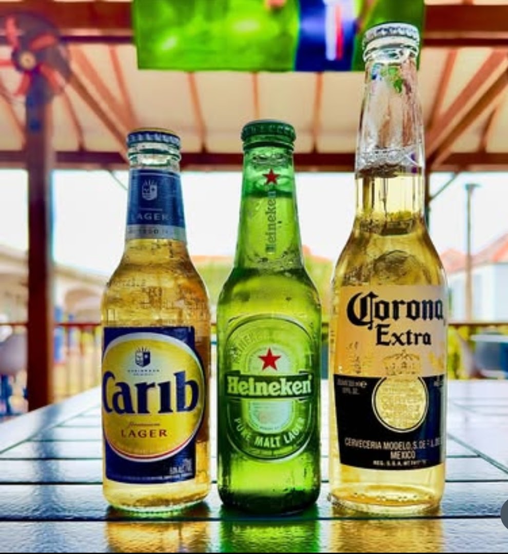 Out Out Bar & Lounge: clear photo of bar drinks