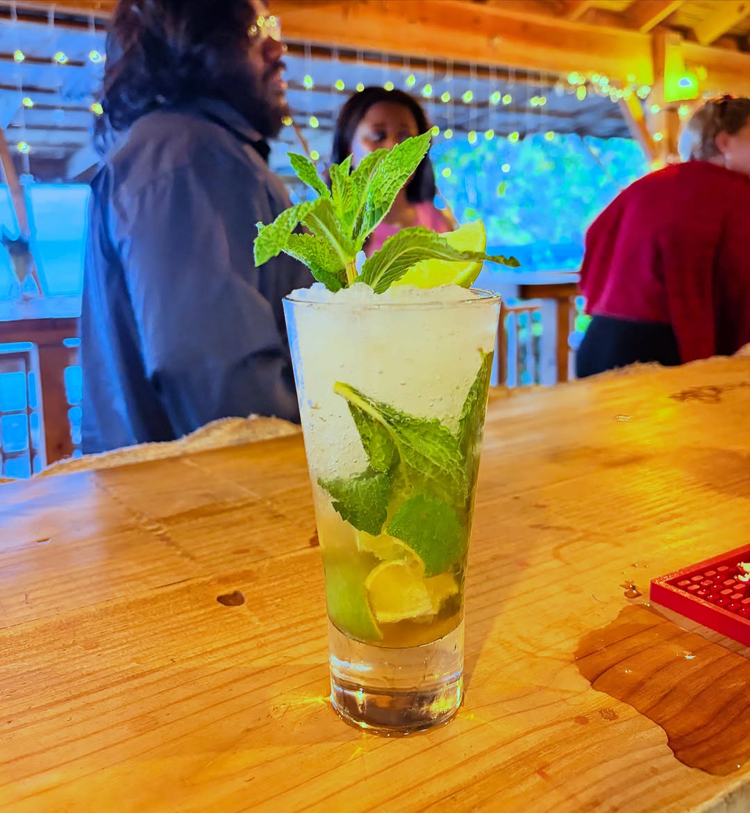 Beachlimerz: appetizing cocktail photo at venue