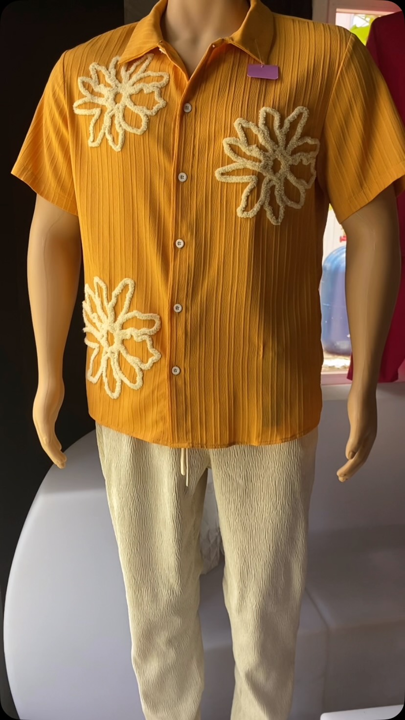 Uptown Closet: clear product display on mannequin
