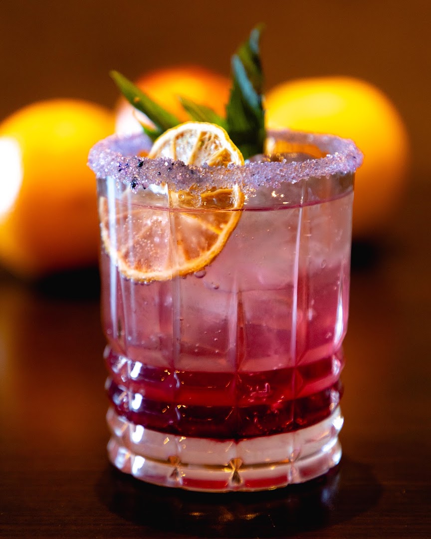 AUITA: high quality professional cocktail photo