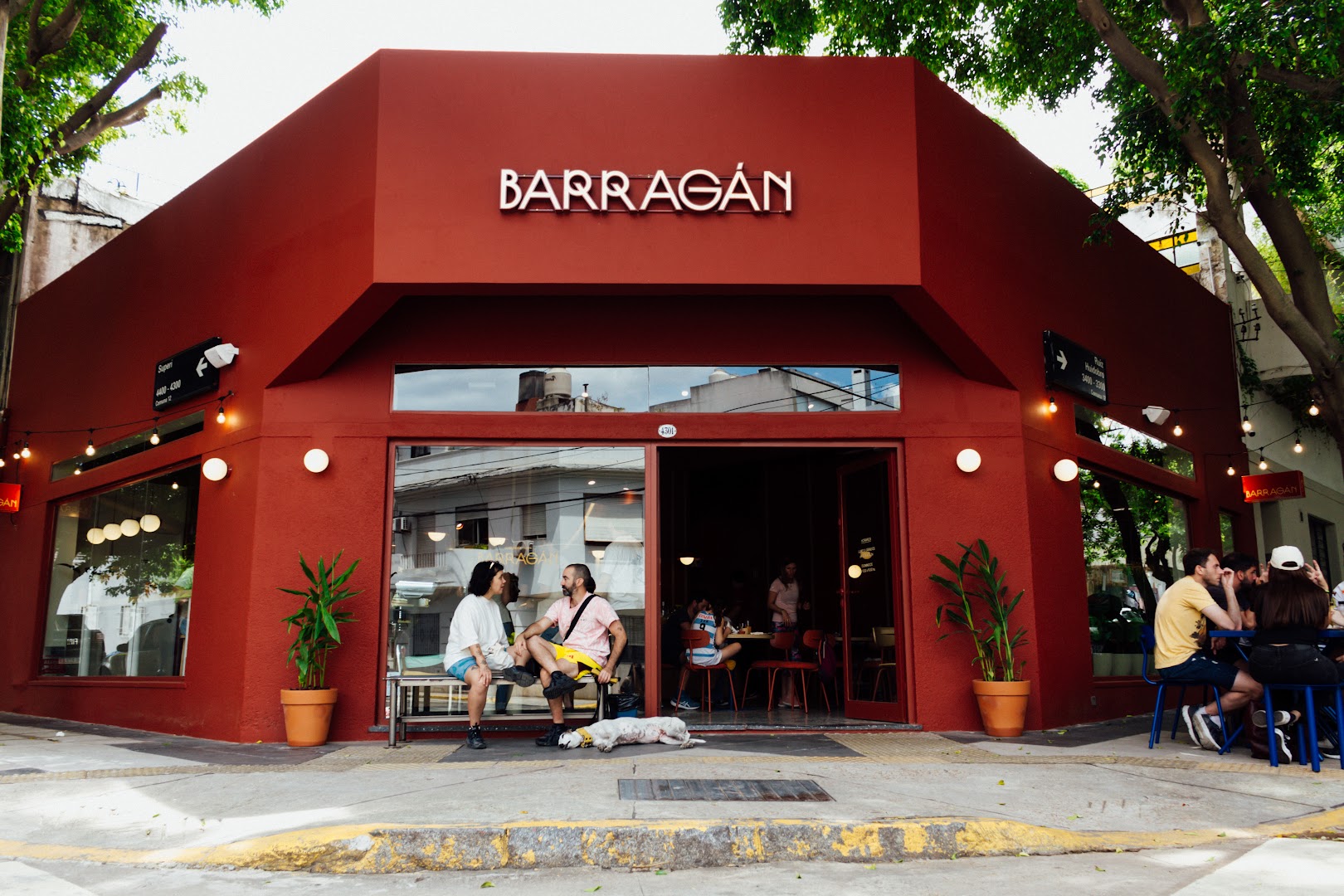 Barragán: professional exterior shot of venue