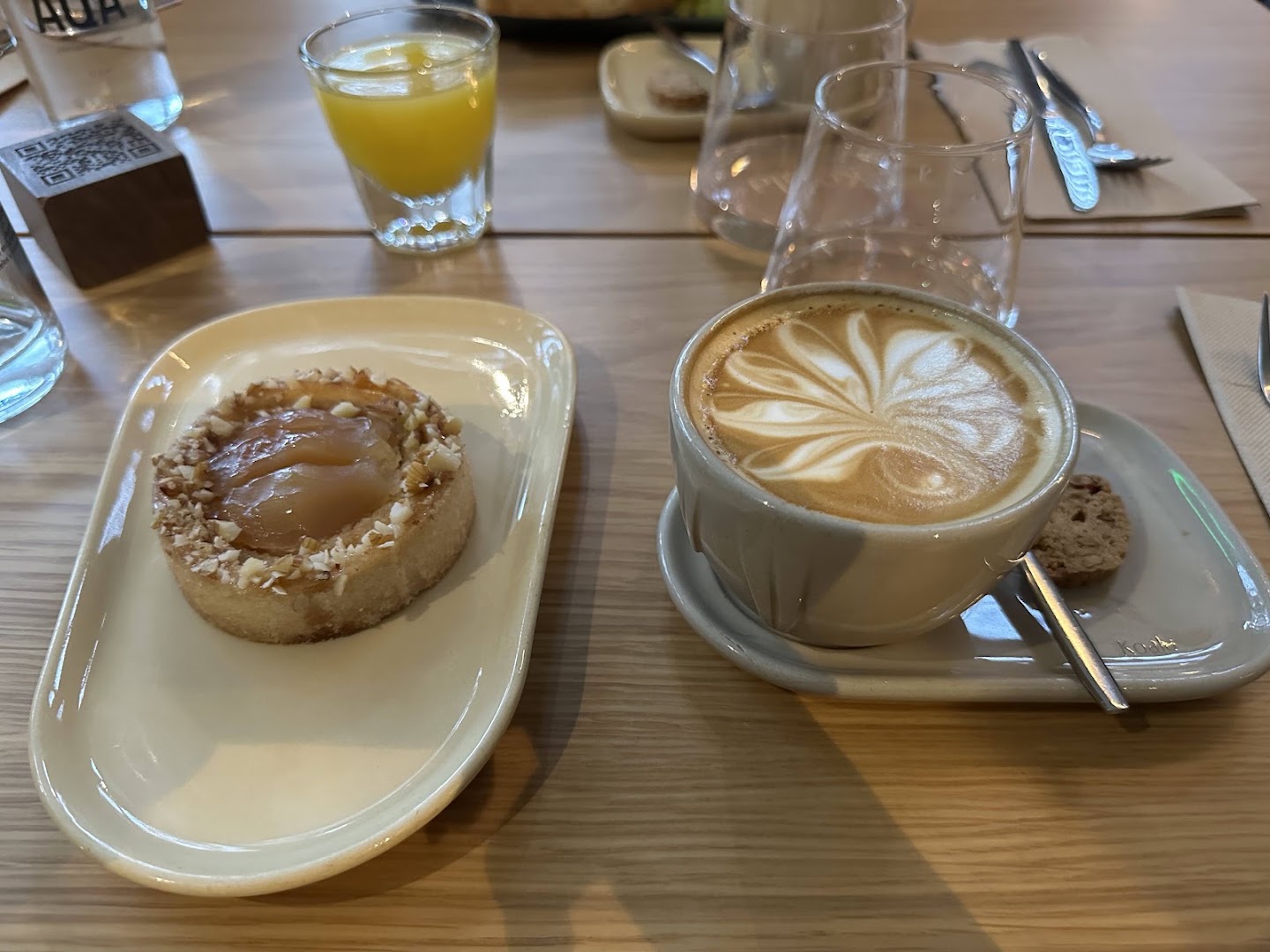 Koala: appetizing breakfast food and coffee