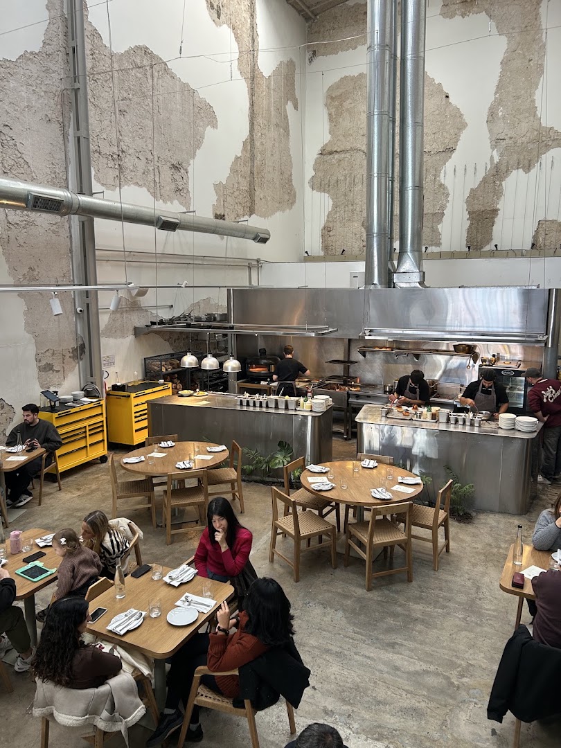 Mambo: clear view of restaurant interior