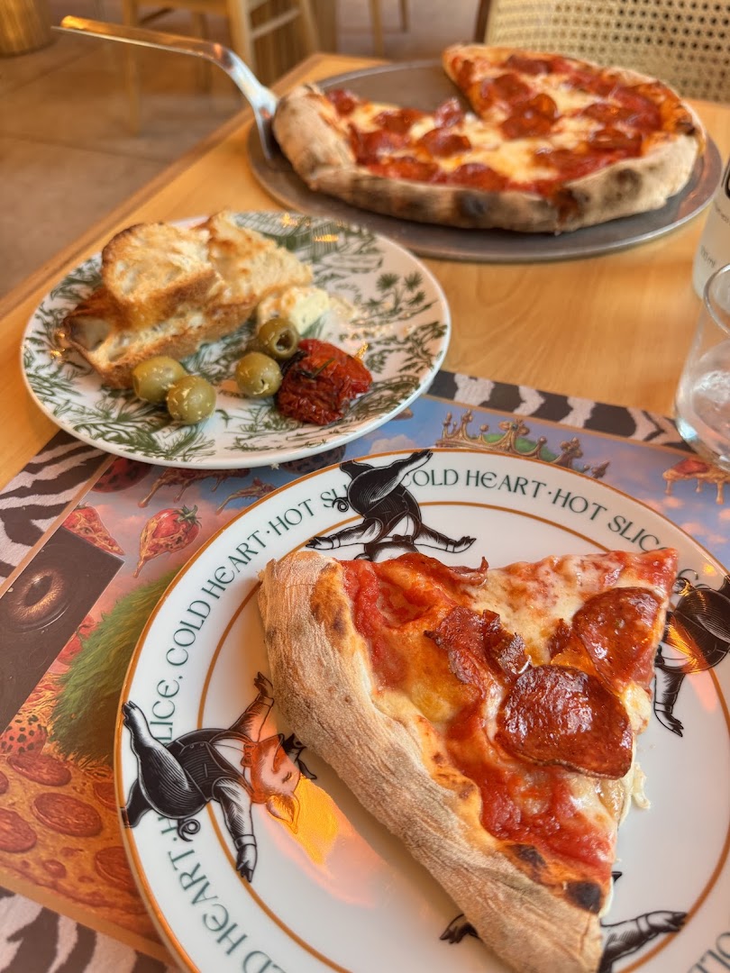 Pani Pizza Feroz: appetizing food photography