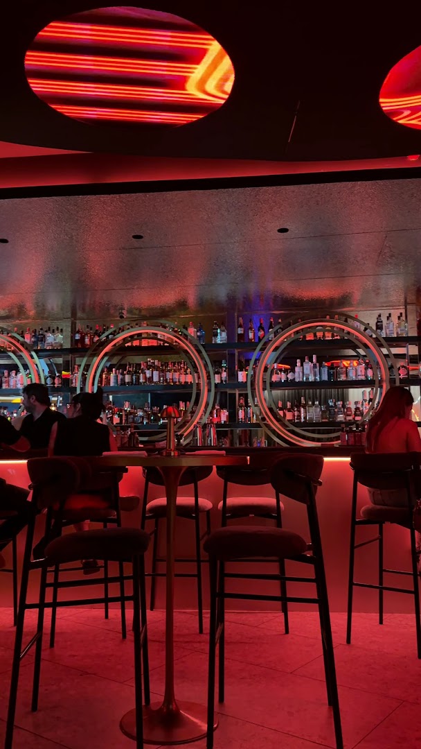 Somma: atmospheric and professional interior shot