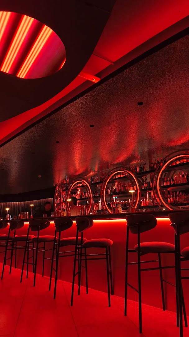 Somma: atmospheric and professional interior shot