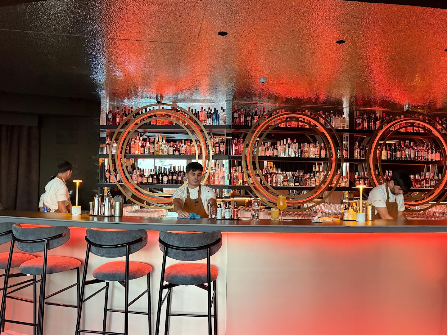 Somma: professional shot of restaurant interior