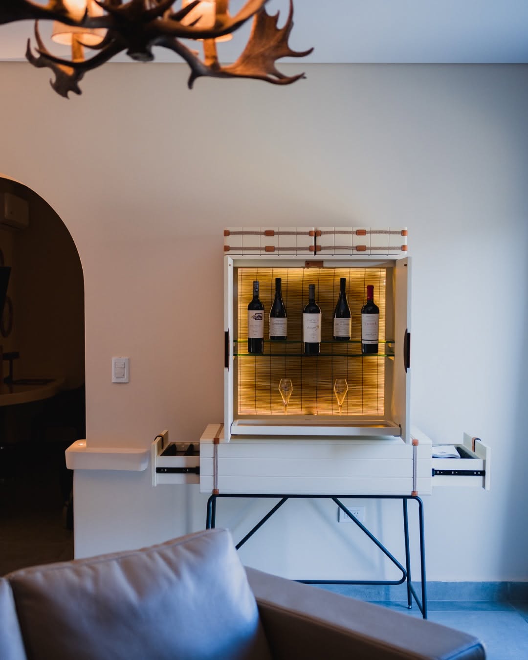 Piattelli Vineyards: elegant, high-quality interior shot