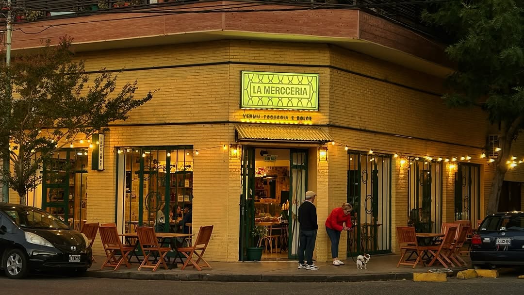 La Mercceria: clear, inviting exterior venue shot