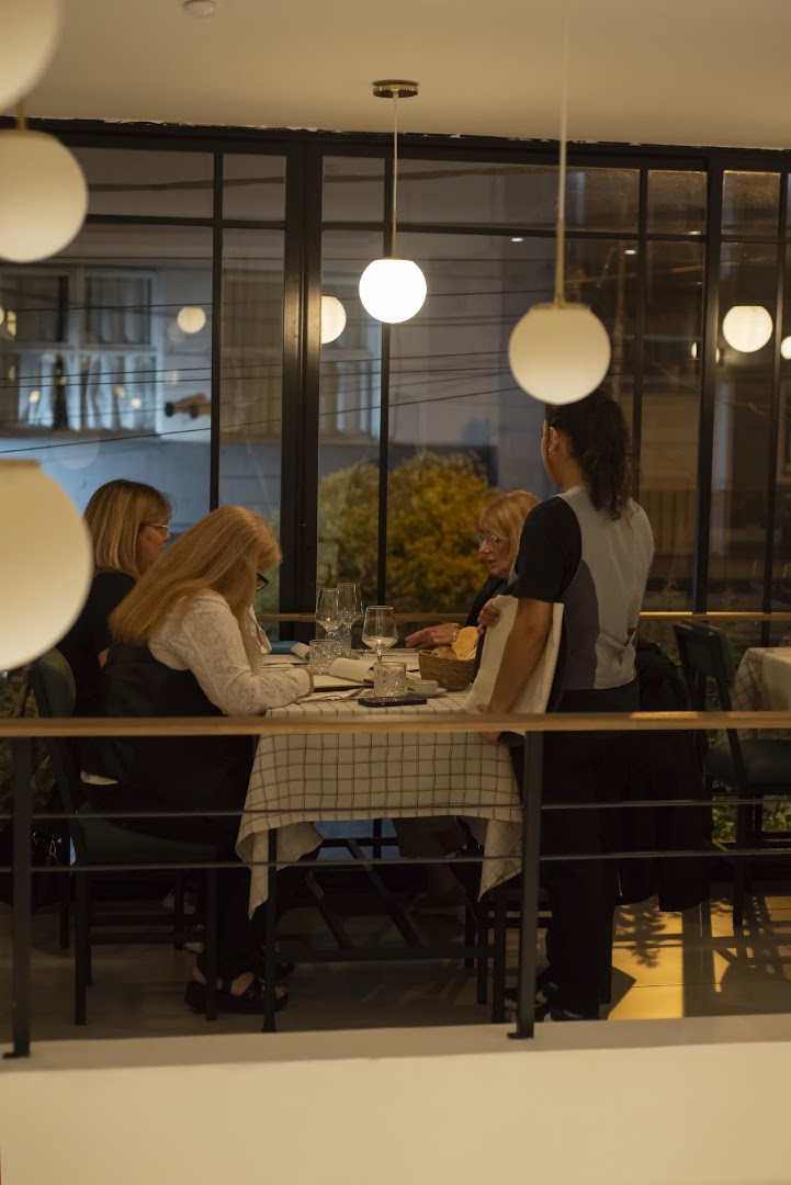 La Sastrería: restaurant atmosphere and service