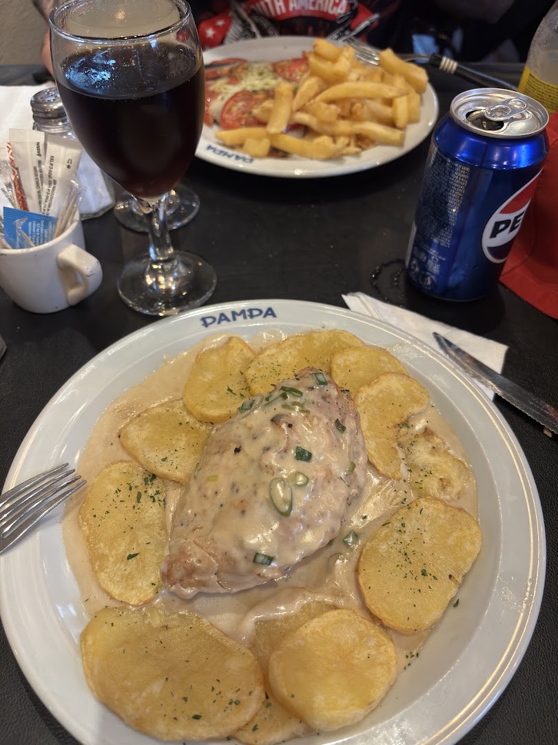 1852 Bodegón de Sabores: appetizing food presentation