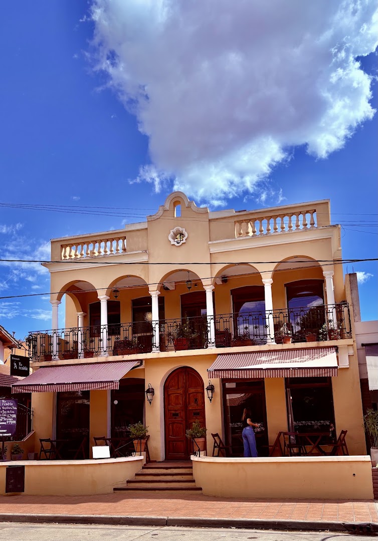 La Arcadia: clear, attractive exterior building shot