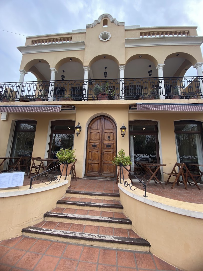 La Arcadia: clear, professional exterior restaurant shot