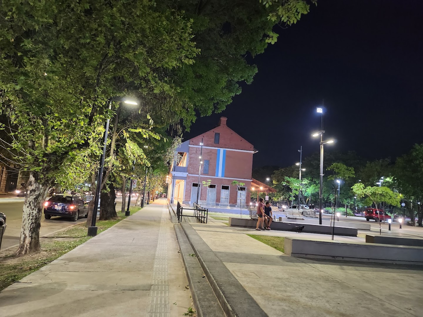El Provincial: clear night view of venue