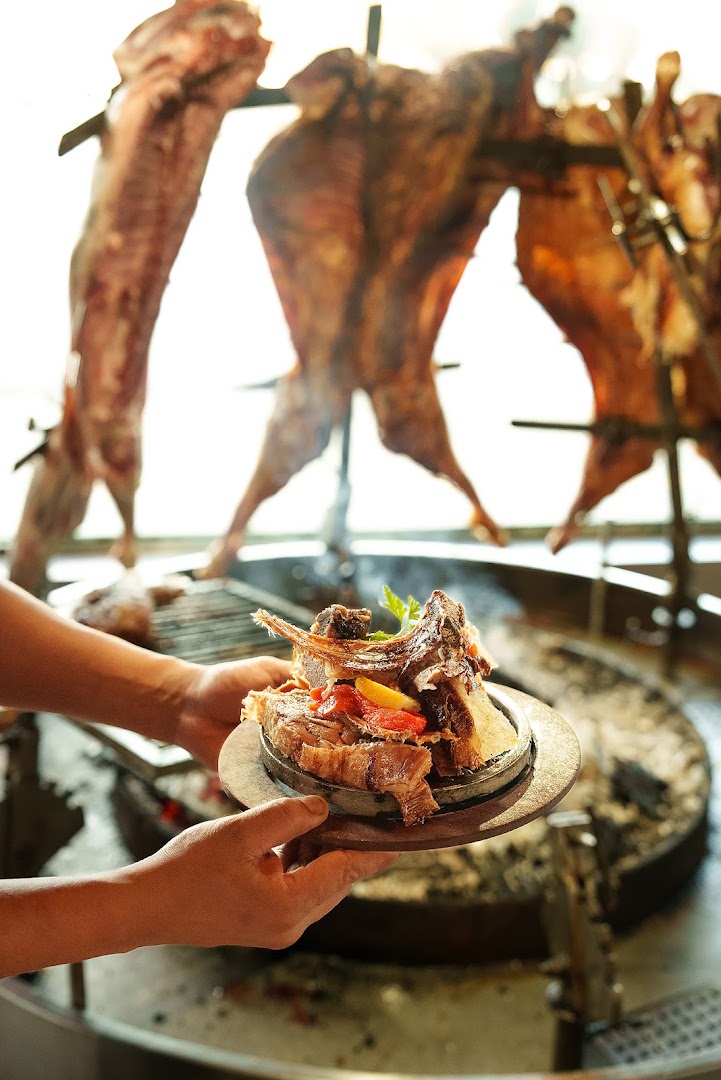 Casimiro Biguá: high quality appetizing food shot