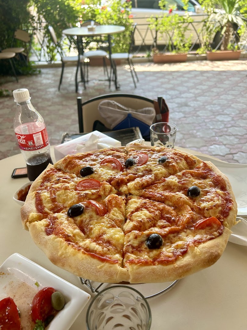 Mkrtchyan's Cafe: appetizing food photo at venue