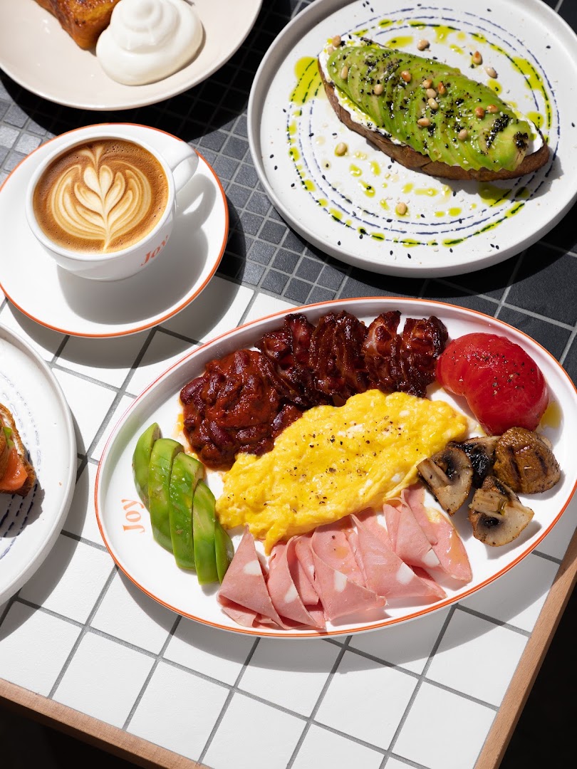 Joy Cafe: high quality, appetizing food photography