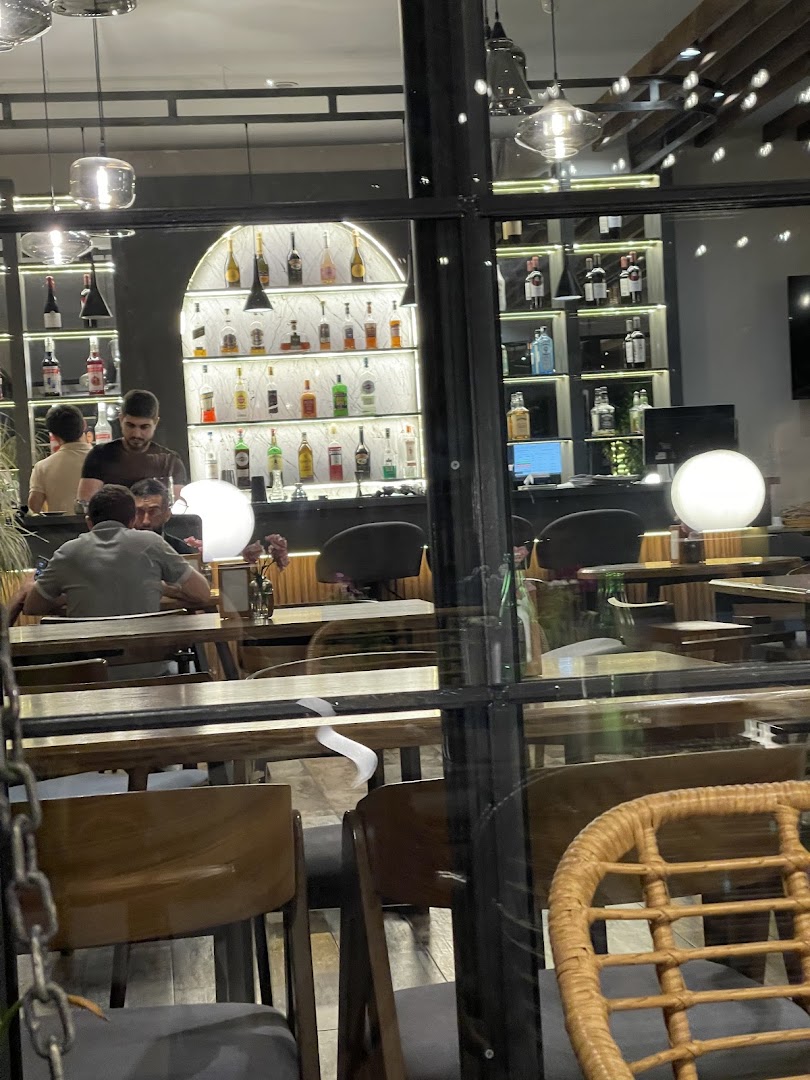 Salori Restaurant: clear view of restaurant interior