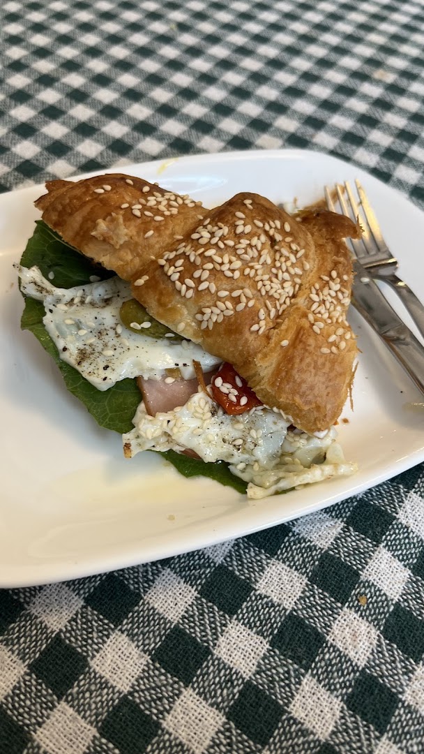 Shamam's Macarons: appetizing photo of served food