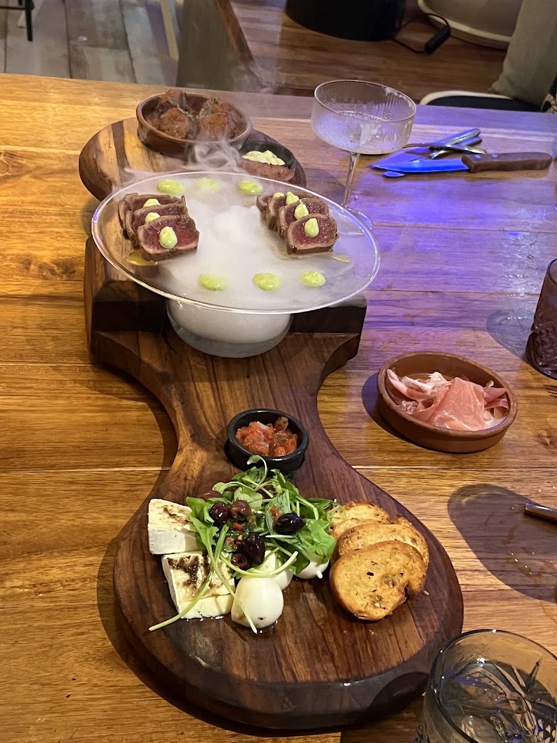 Club Margot: appetizing, high-quality food presentation