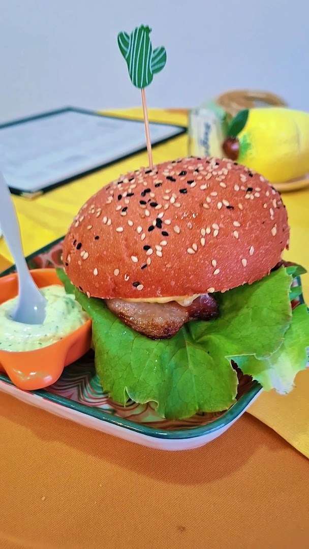 Mint, Lime & Beans: appetizing food photo for venue