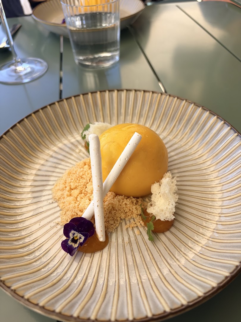 Angry Penguin: high quality food photography