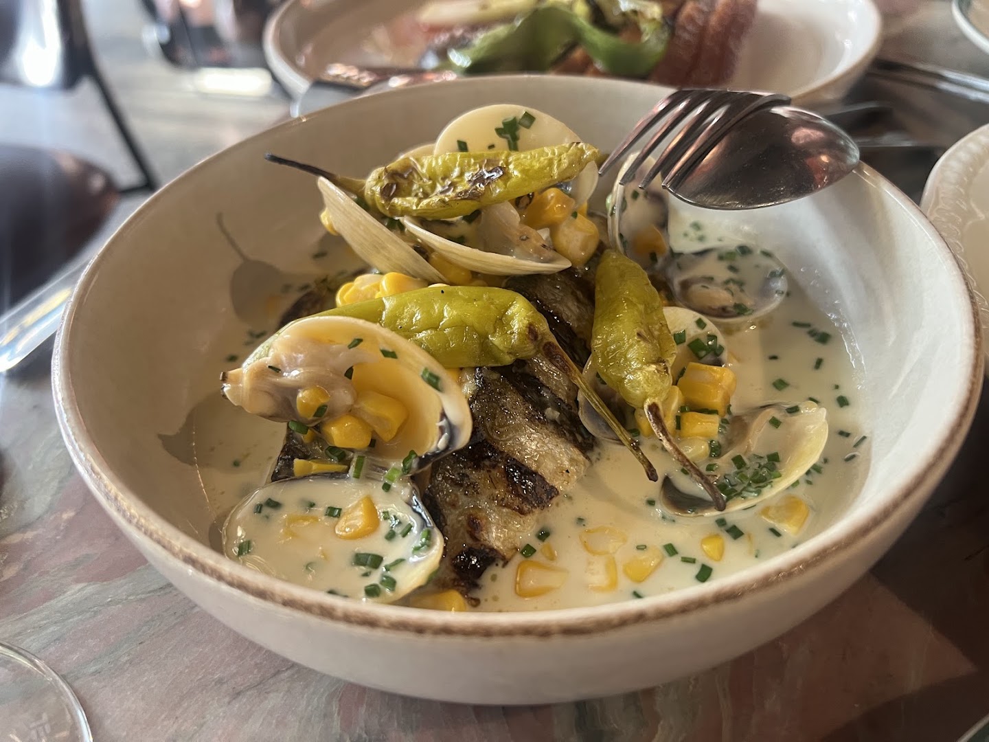 Lola's Wine Bar: appetizing, high-quality food photography