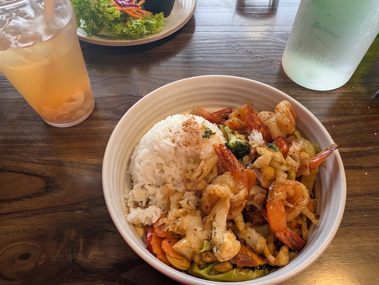 Q Eats: appetizing, clear photo of food