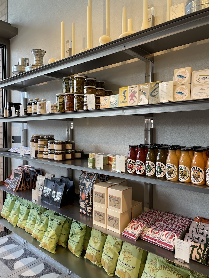 Idle: clear display of retail products